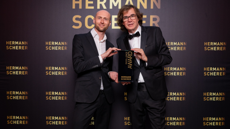 Weltrekord beim Speaker Slam – Rico Schwarck aus Salzkotten gewinnt Excellence Award für E-Mail-Marketing-Konzept