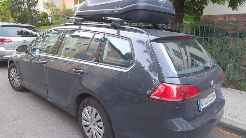 Autofahrt in den Urlaub: Sicherheitsrisiko Dachbox