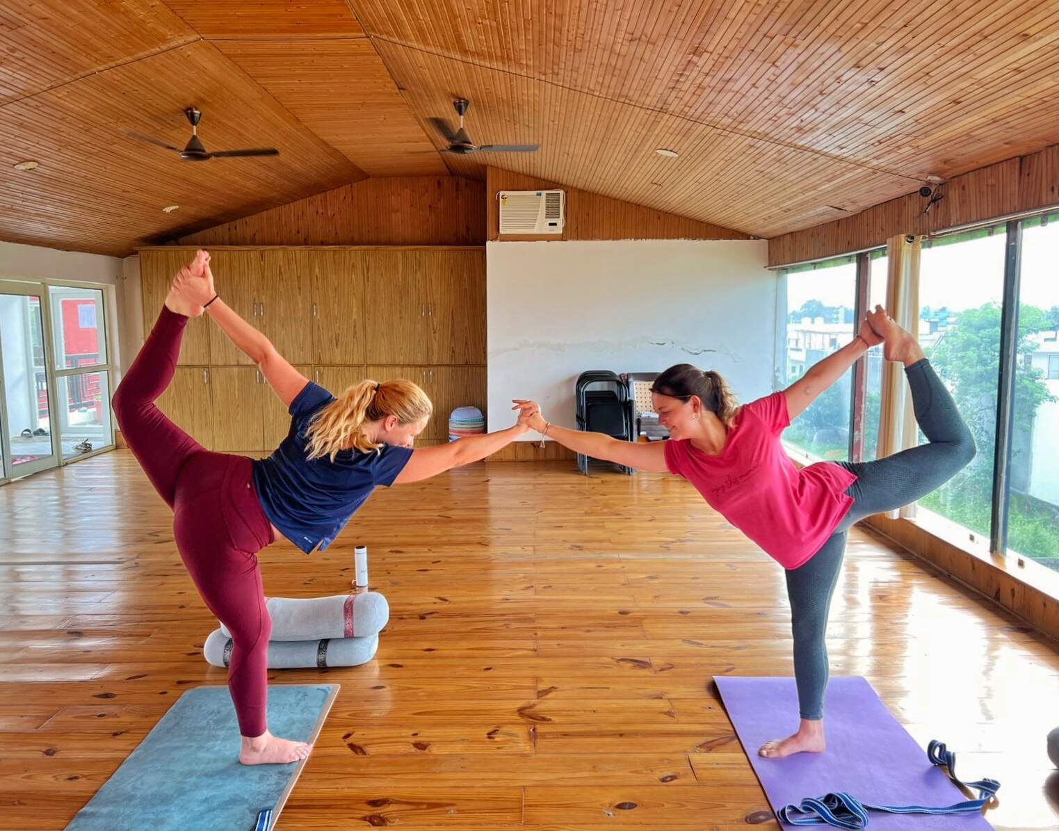 Burn-out-Prävention: Yogalehrer Ausbildung boomt