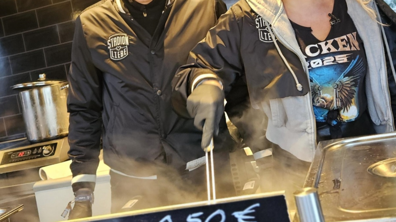 Stadionliebe auf dem Wacken Festival 2025: Currywurst der Meisterklasse im Herzen des Festivals