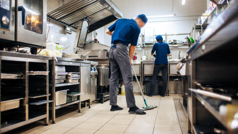 Die Wichtigkeit von Sauberkeit und Hygiene in Gastronomie und Lebensmittelhandel