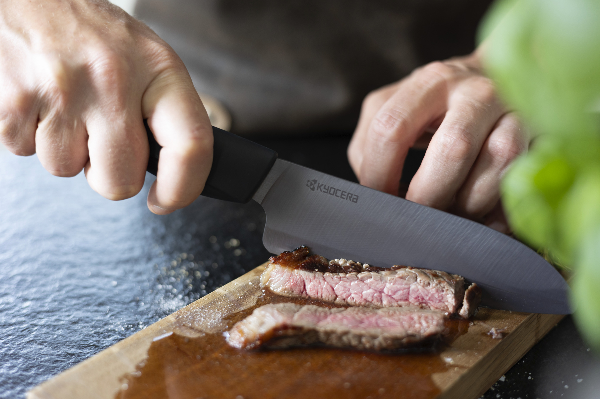 Kyoceras Liebling des Monats – Santokumesser ZK-140BK-BK