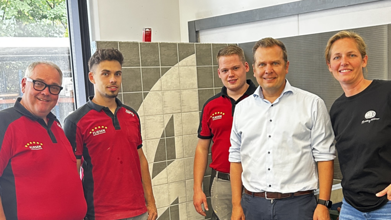 Finales EuroSkills-Training der Fliesen-Nationalmannschaft bei Ardex