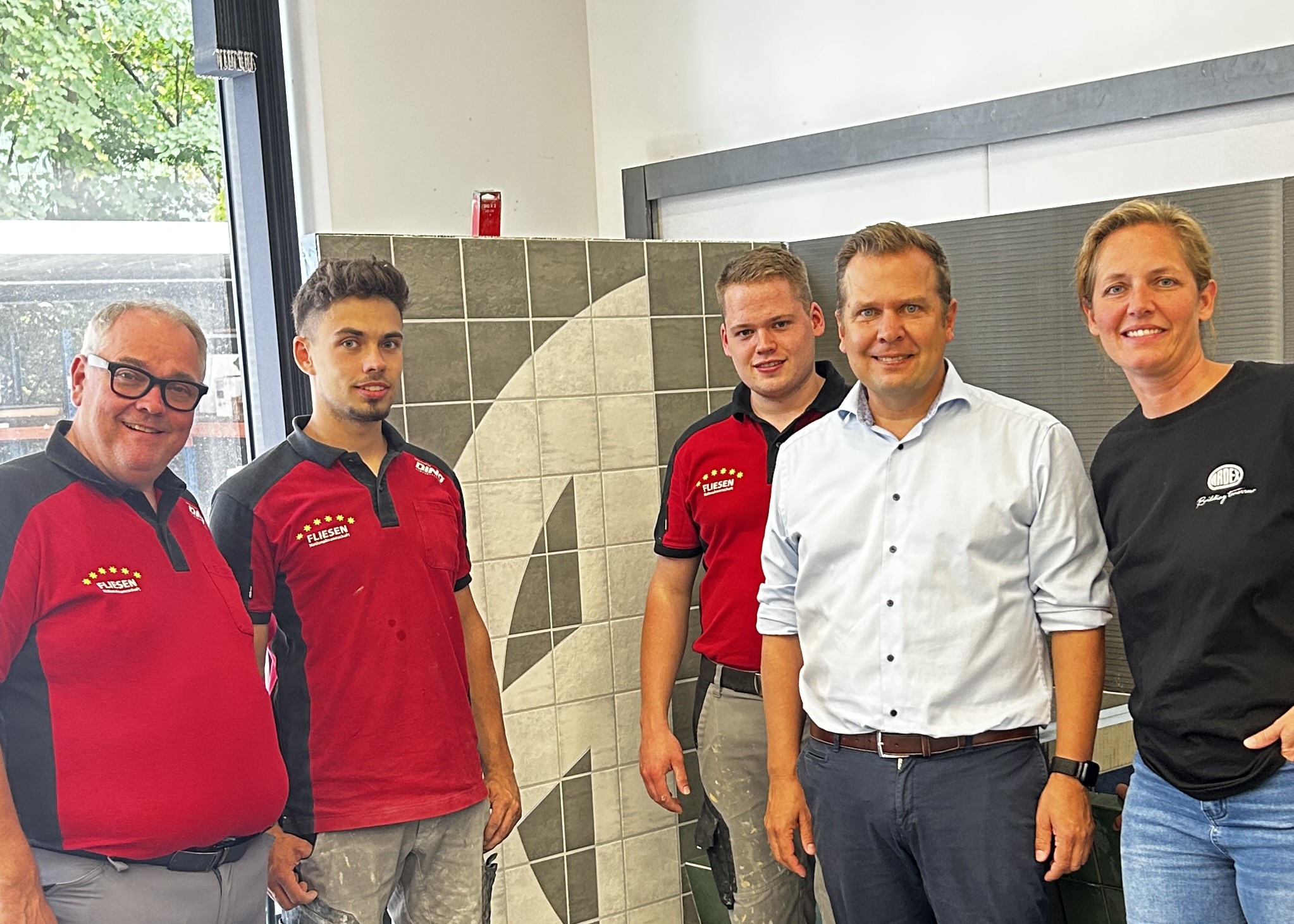 Finales EuroSkills-Training der Fliesen-Nationalmannschaft bei Ardex