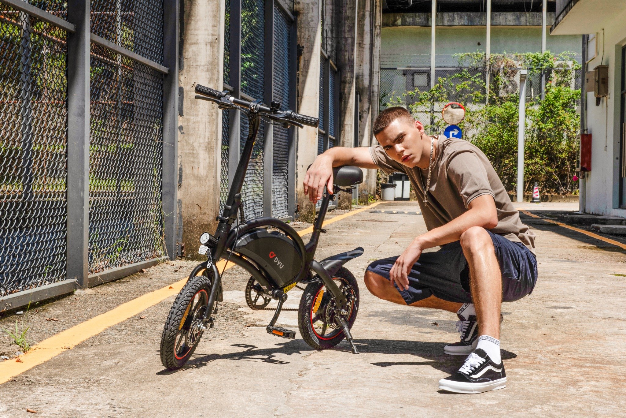 DYU feiert Deutschlandpremiere: Mit Mini-E-Bike D3S und Power-Bank-Bike SP1 startet eine neue Ära urbaner Mobilität