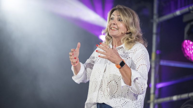 Simone Koppe überzeugt beim internationalen Speaker Slam
