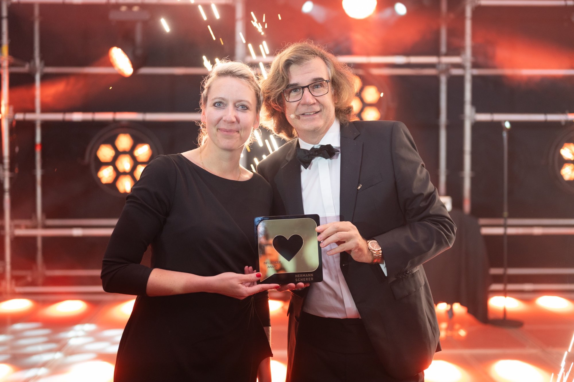 Influencer-Award: Kieler Polizistin für Finanzaufklärung!