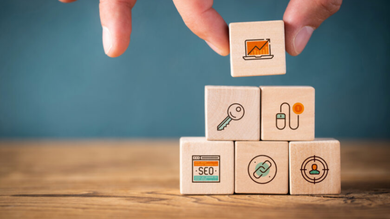 Marketing trotz KI: 9 Prinzipien, die auch 2025 zählen