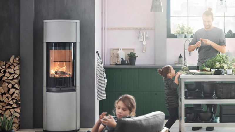 Ist die Feuerstätte fit? So starten Kamin- und Kachelofen optimal in die Heizsaison