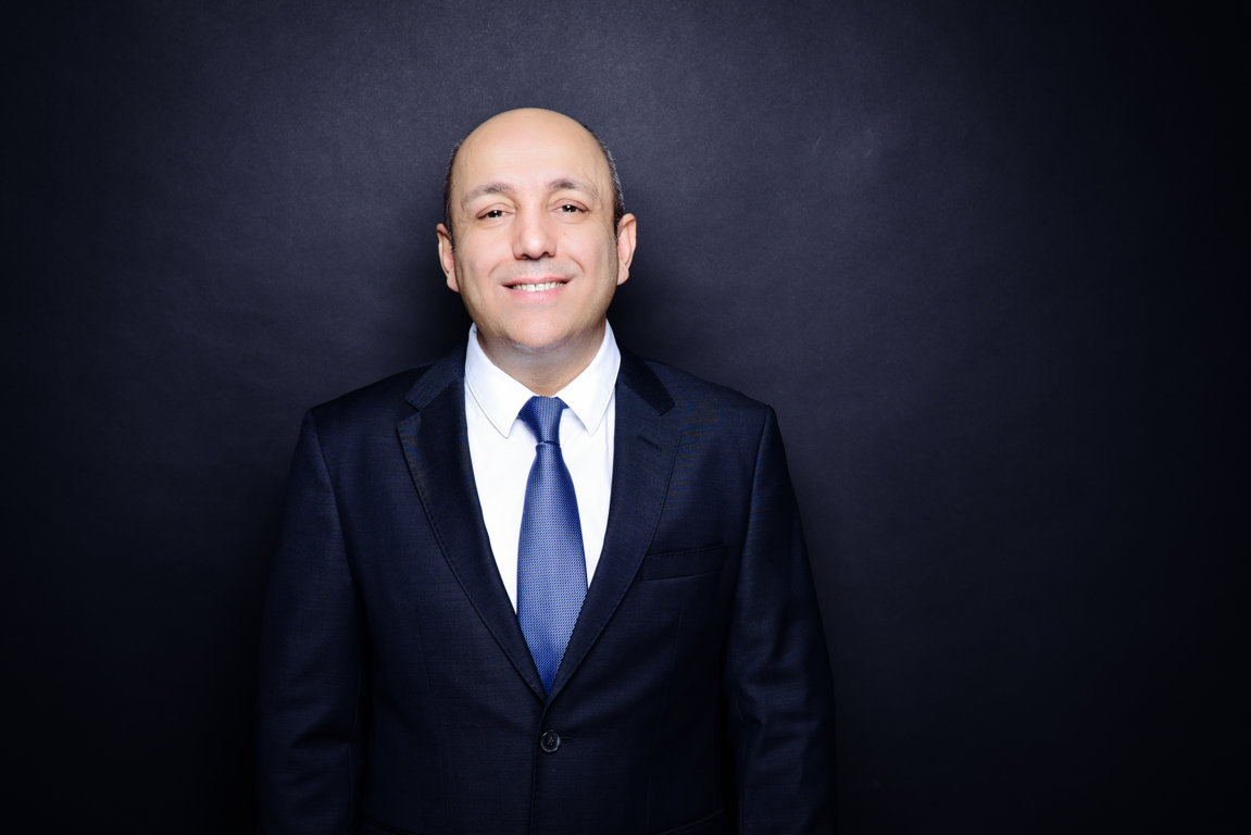 Was Google Ihnen über Emanuell Charis verschweigt