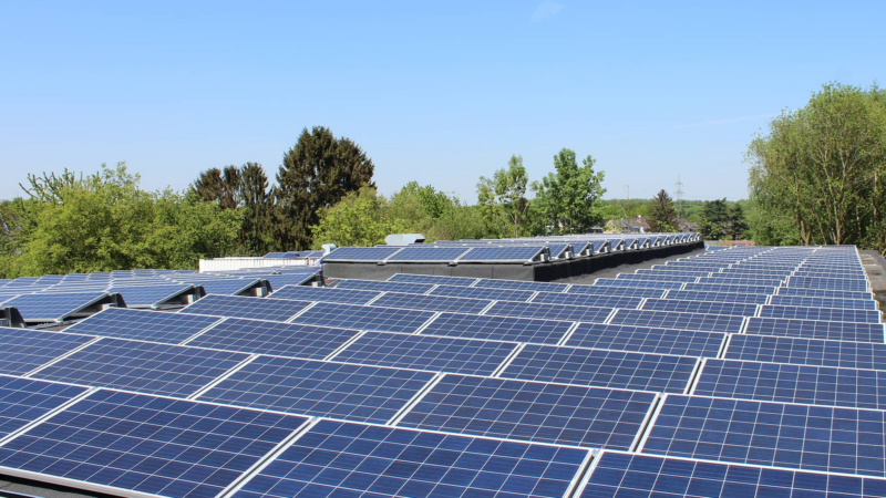 valuteo auf der Solar Solutions: Photovoltaik Investments