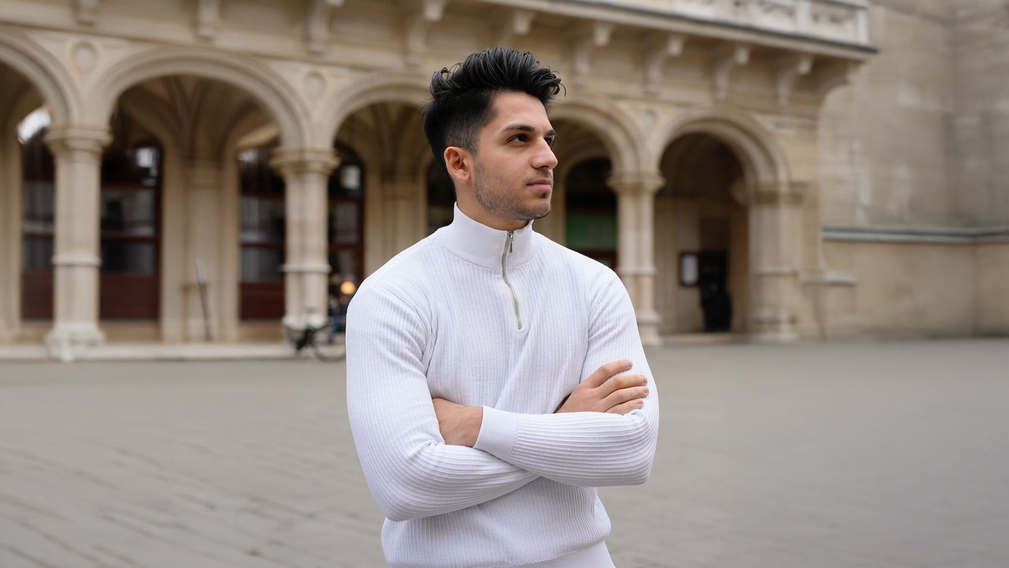 Leon Baroomand: Remote Masterclass für finanzielle Freiheit