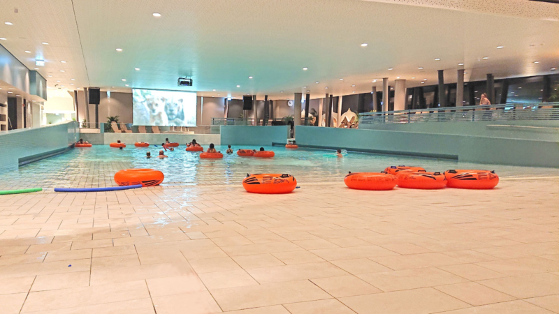 Beliebter Kinoabend im Subtropischen Badeparadies