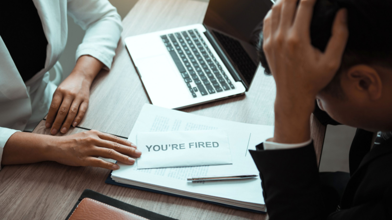 Zwischen Abmahnung und fristloser Kündigung: Fehler können Folgen haben!