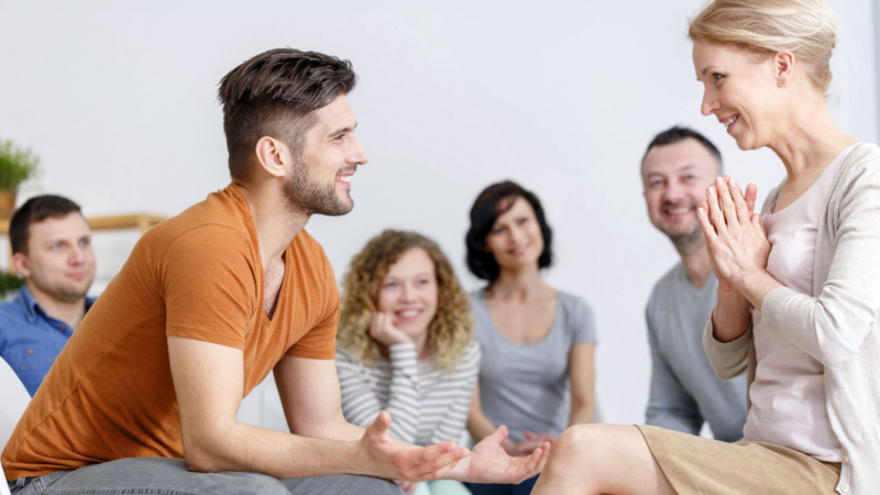 Starten Sie Ihre Karriere 2026 mit der HELP Akademie