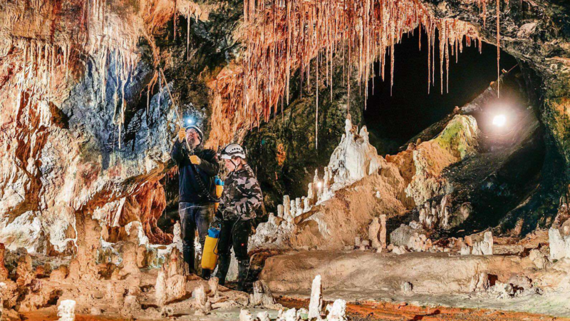 Jährliche Revisionsarbeiten in den Saalfelder Feengrotten