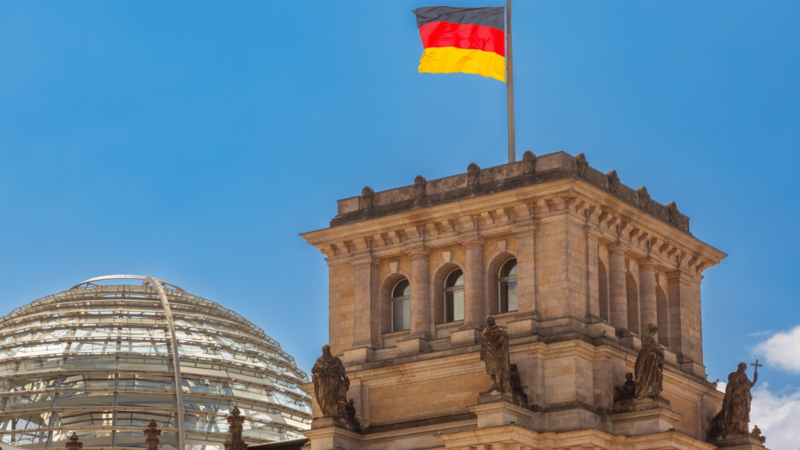 KinderRechteForum klagt gegen BMBFSFJ