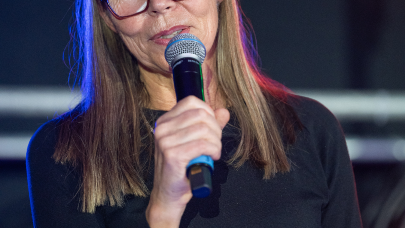 NEUE SPEAKER BRAUCHT DAS LAND