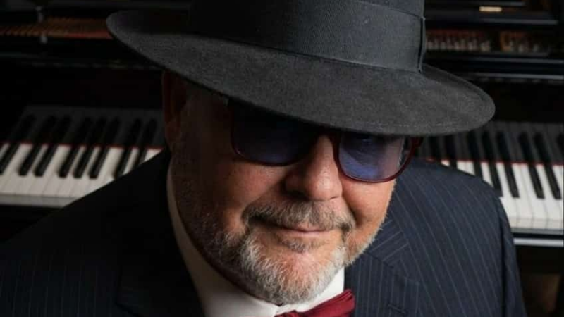 Der 007 der Unterhaltungsmusik. Stefi da Colla. Das Konzept Audio-Atelier jetzt auch in Deutschland.