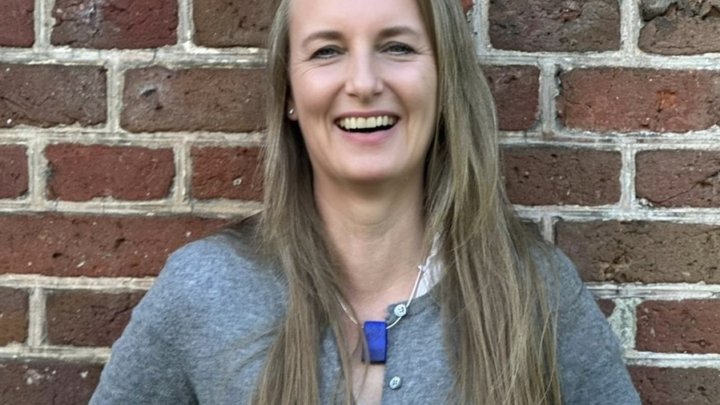 Hypnosepraxis Basel: Wege zu innerer Stärke & Veränderung