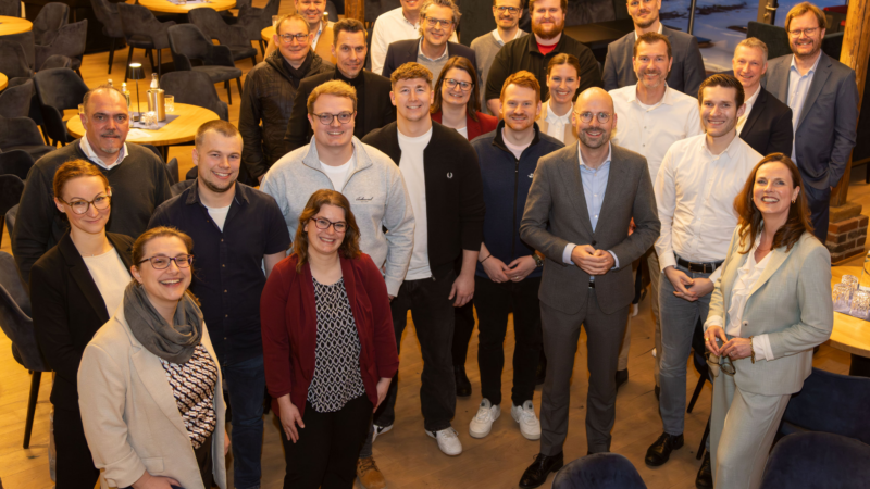 Zweiter JuLePro-Jahrgang bei DENIOS feierlich verabschiedet