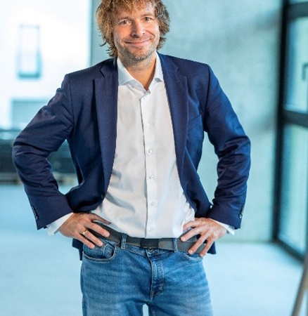 OneQrew macht Echtzeit-Telematik zum Standard im Handwerk