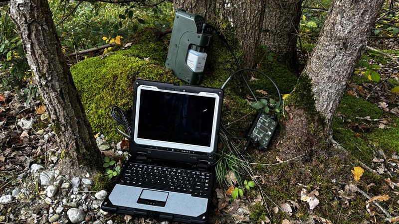 Unterbrechungsfreie Energieversorgung bei taktischen Einsätzen durch Panasonic TOUGHBOOK und SFC Energy