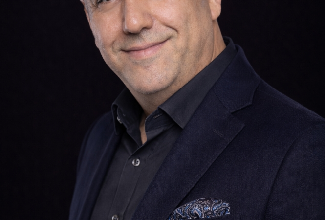 Emanuell Charis: Warum der Wunsch, den Ex zurückzugewinnen, oft genau das Gegenteil bewirkt