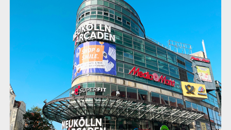 Wo Kunst und Kiez sich treffen: YOUR ART BEAT e. V. bespielt die Neukölln Arcaden mit „Trash Studies“ und interaktiven Formaten