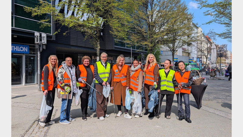 Glanzleistung für die „Wilmi“: KehrDay 2026 befreit Berlins älteste Fußgängerzone von Zigarettenstummeln, Kronkorken und Großstadtmüll