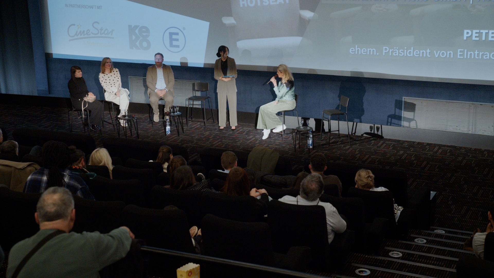 „Frankfurt hört zu“: Keko und Tugce Albayrak e. V. machen Alltagsheld:innen sichtbar