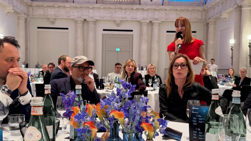 Bernhard Schindler: „Berlin, wir müssen reden“